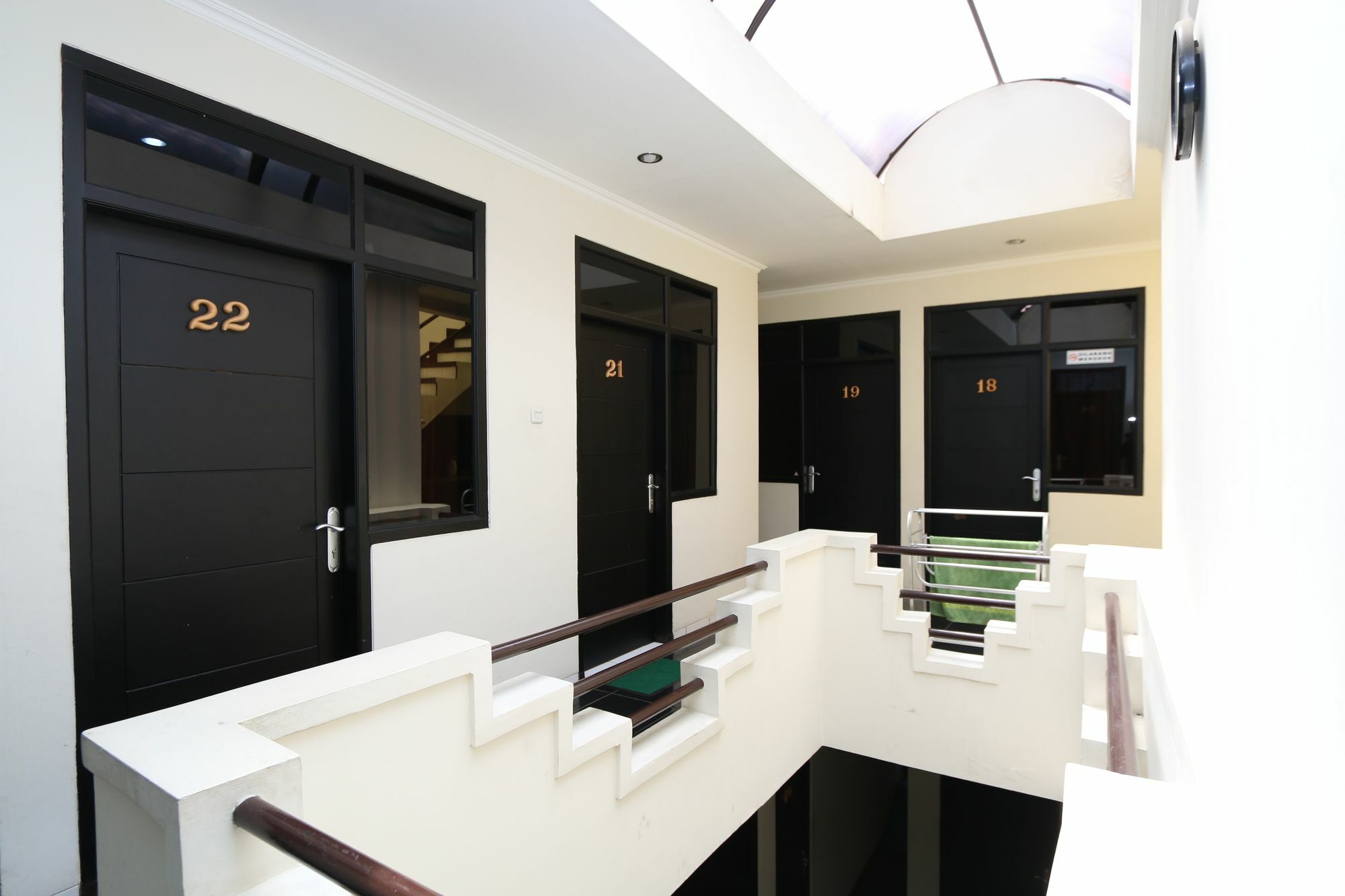 Bantal Guling Trans Hotel Bandung Exterior foto